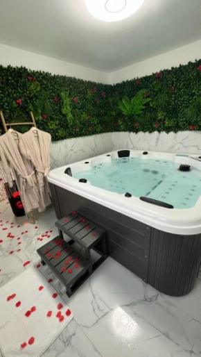 Maison jacuzzi sauna 5min pied gare